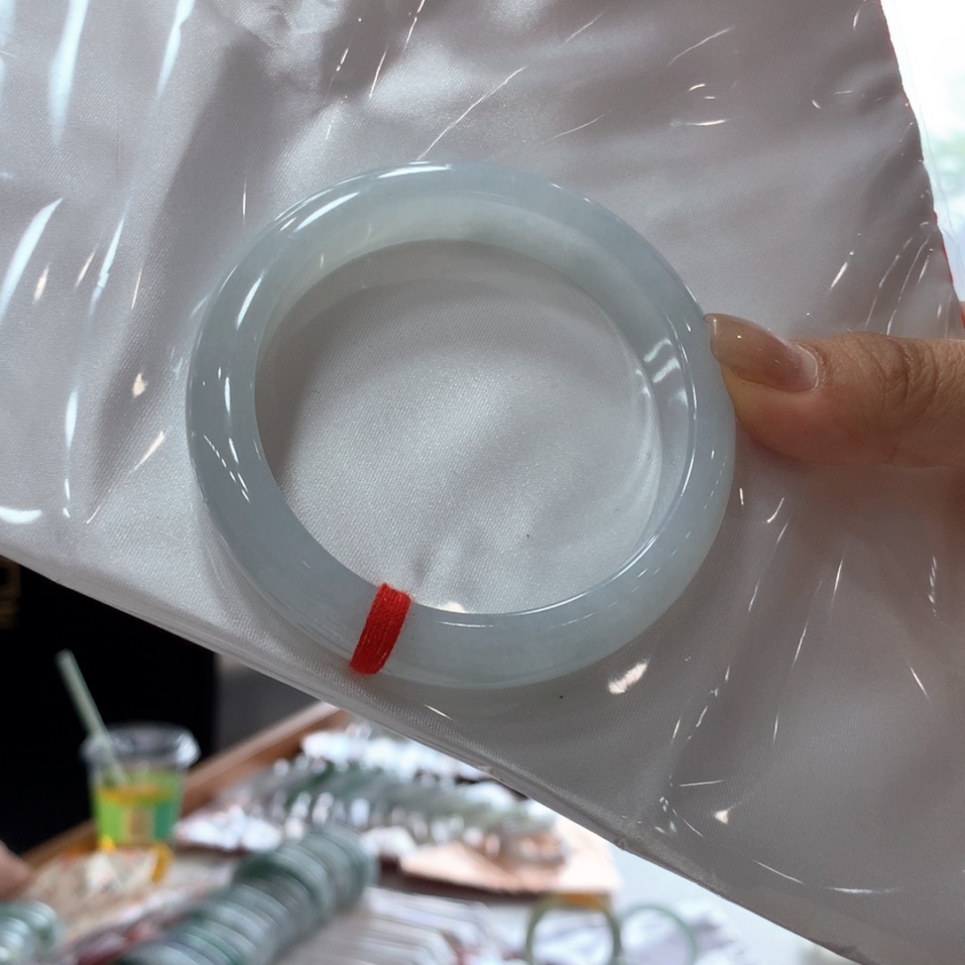 翡翠手镯未镶嵌买断