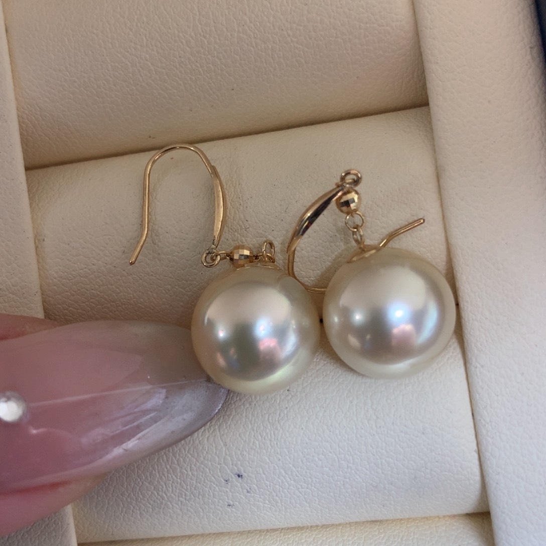 18K金镶嵌耳饰海水珍珠