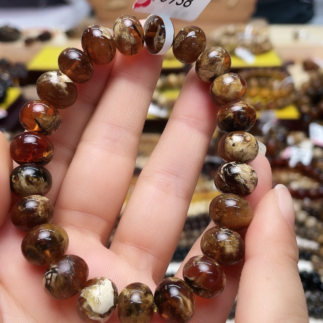 未镶嵌琥珀裸石一**尘十一70938