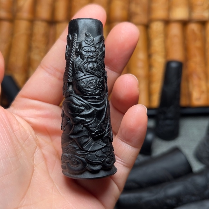 西***司实心竹雕刻手把件