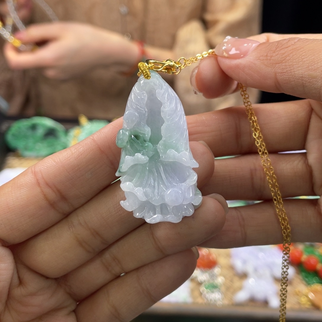 翡翠颈饰未镶嵌代编织