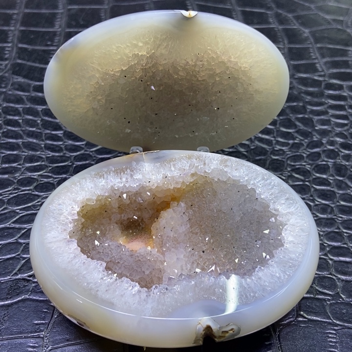 白晶牙聚宝盆未镶嵌水晶