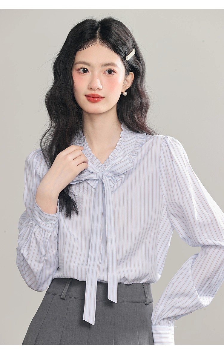 2025新款法式蝴蝶结系带长袖条纹衬衫女早春独特别致小衫上衣