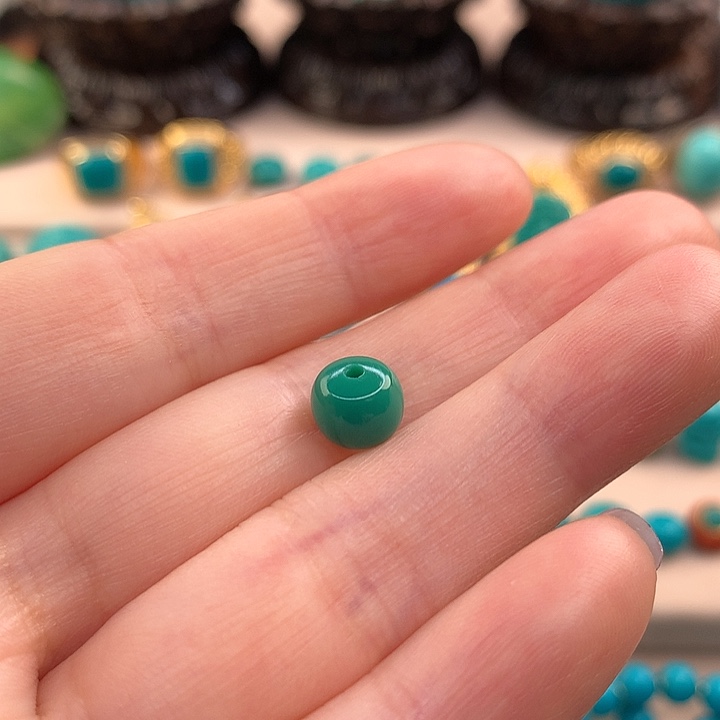 绿松石配饰未镶嵌