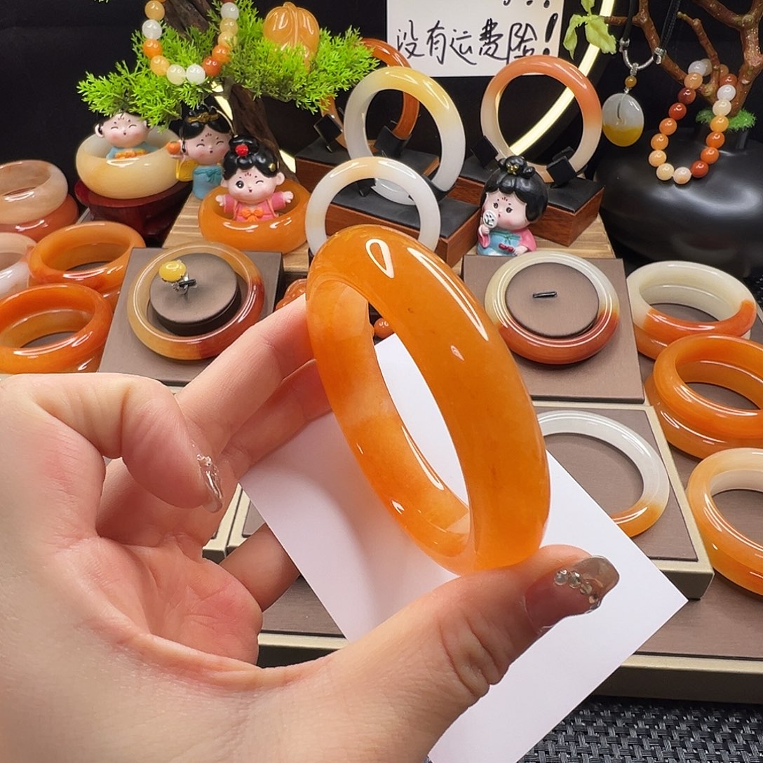 石英质玉（黄龙玉）未镶嵌手镯58.5