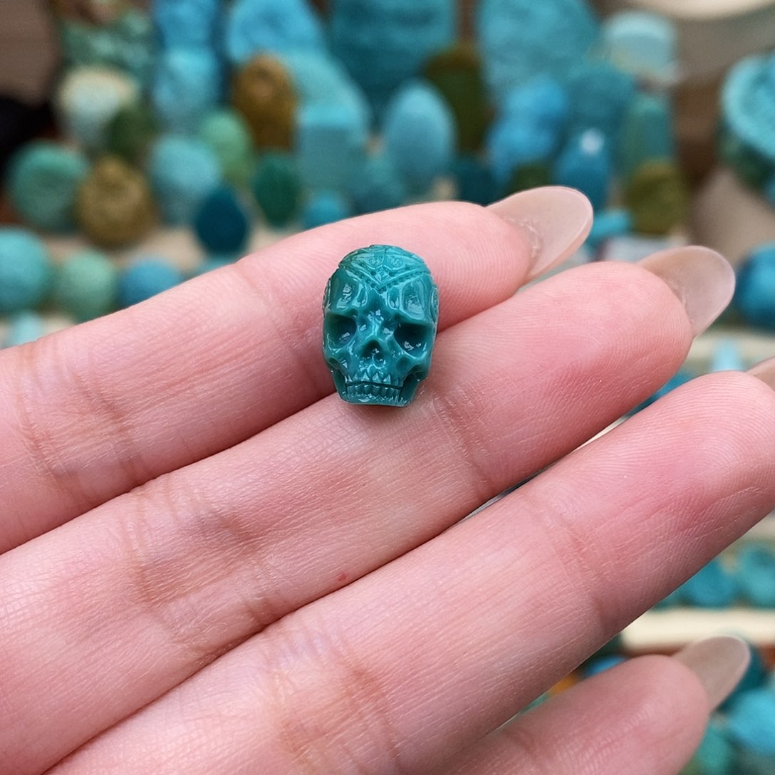 未镶嵌绿松石珠宝奇石