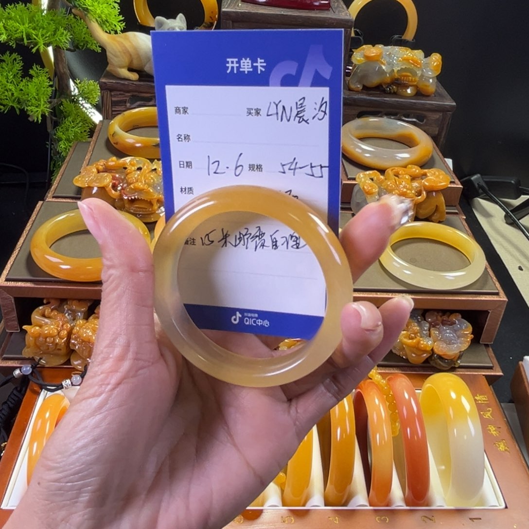 未镶嵌手镯石英质玉L***汐