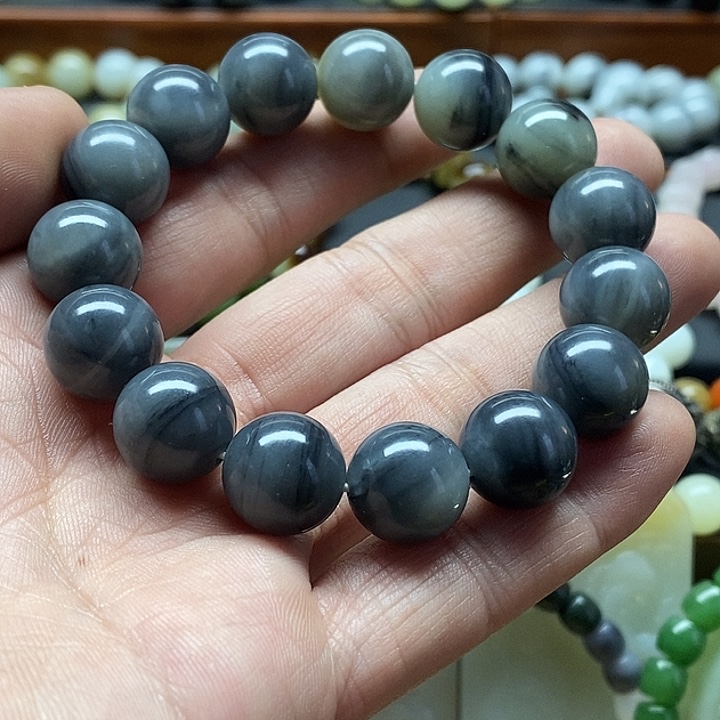 和田玉手串未镶嵌巧*力