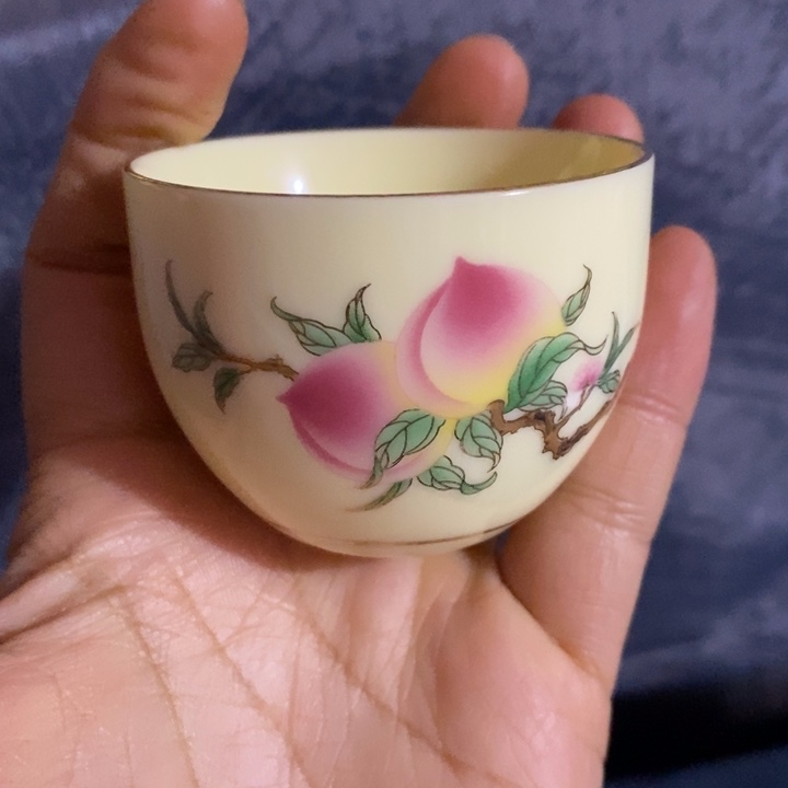 摆件陶黄稀土寿桃描金小客杯
