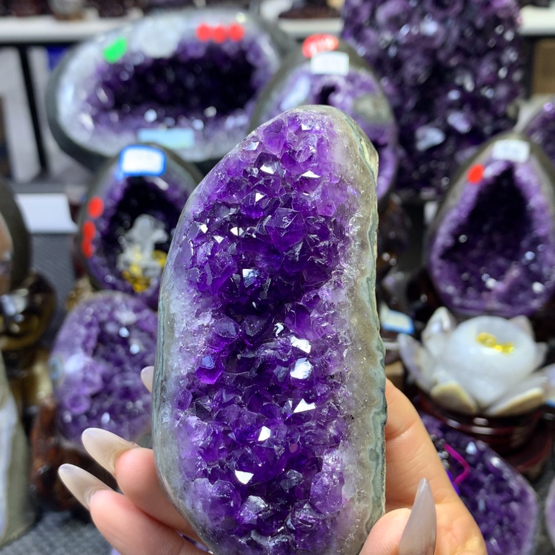 水晶摆件婷未镶嵌