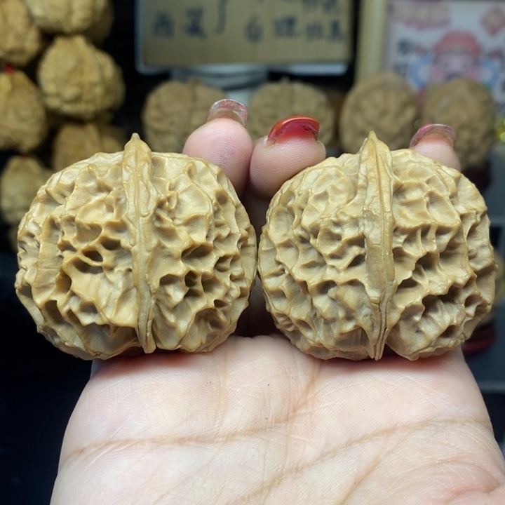 文玩核桃吊坠27凤凰牡丹老树