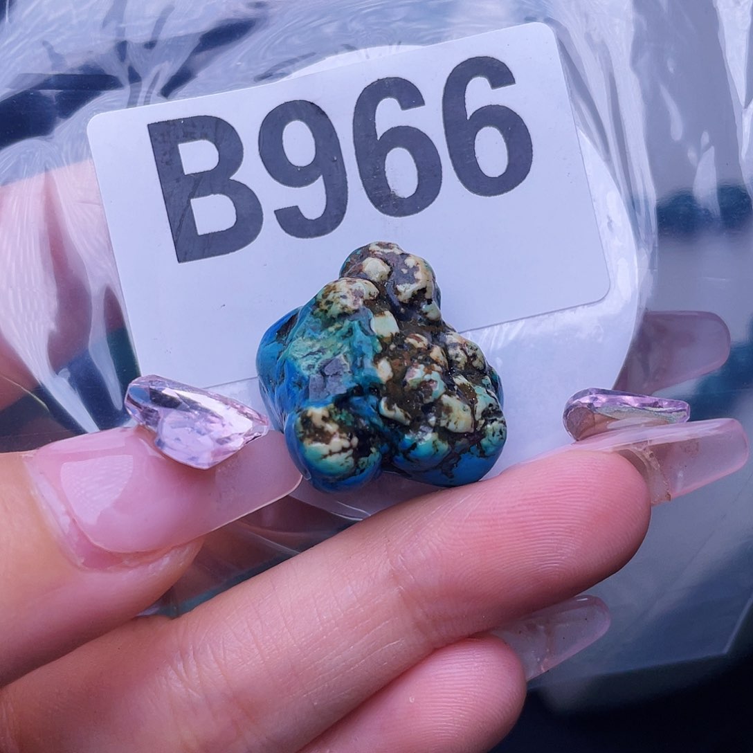 湖北十堰原矿绿小松