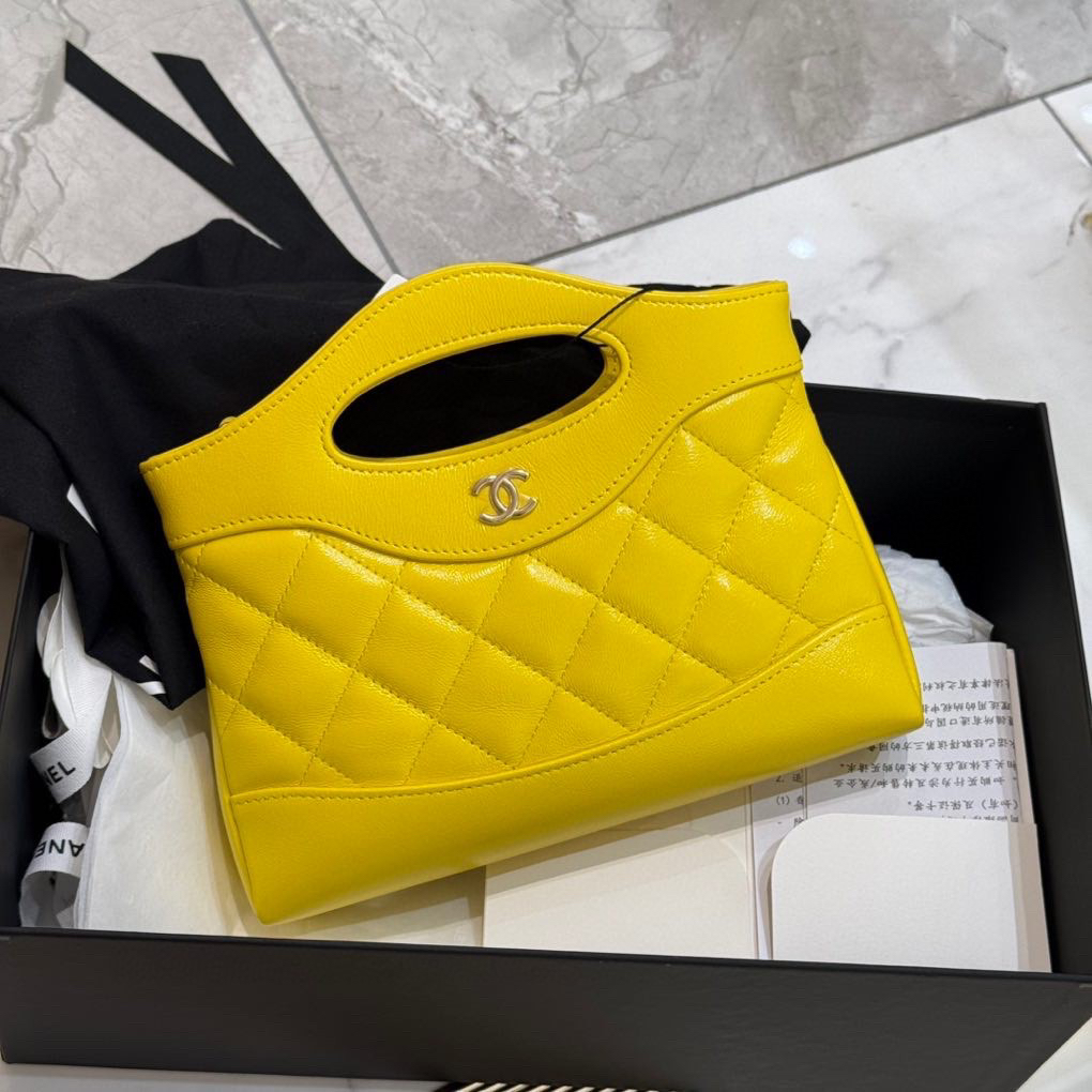 全新未使用 Chanel/香奈儿 31bag mini 柠檬黄金扣手提包 芯