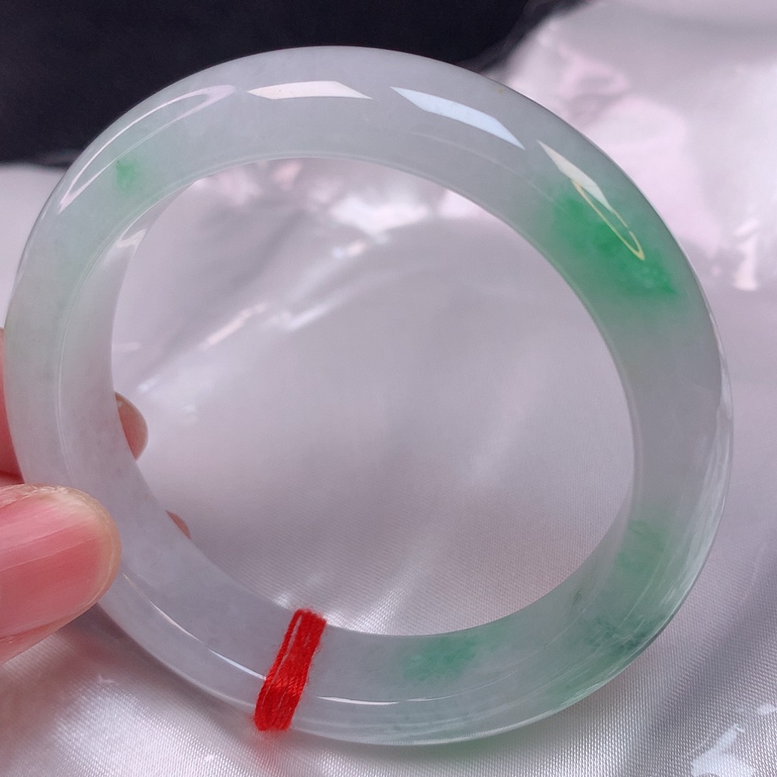 翡翠手镯未镶嵌54+ 翡翠手镯