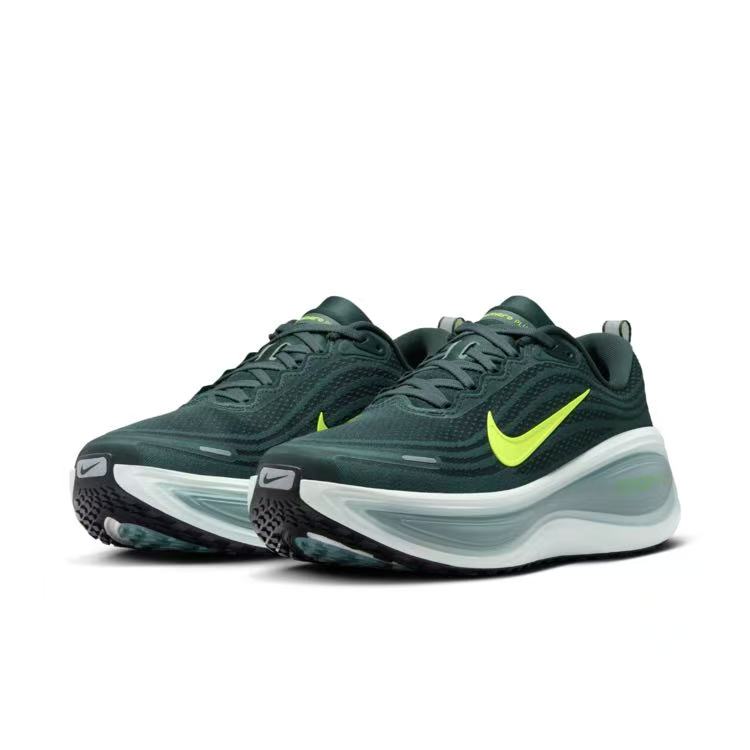 NIKE/耐克官方正品Vomero Plus 迈柔跑步鞋 男款 绿色-HV8150-300