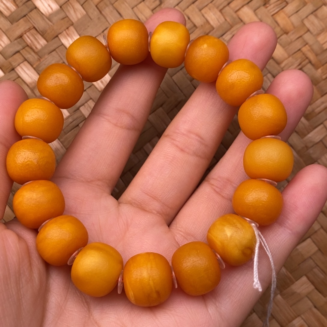 未镶嵌蜜蜡裸石蜜蜡