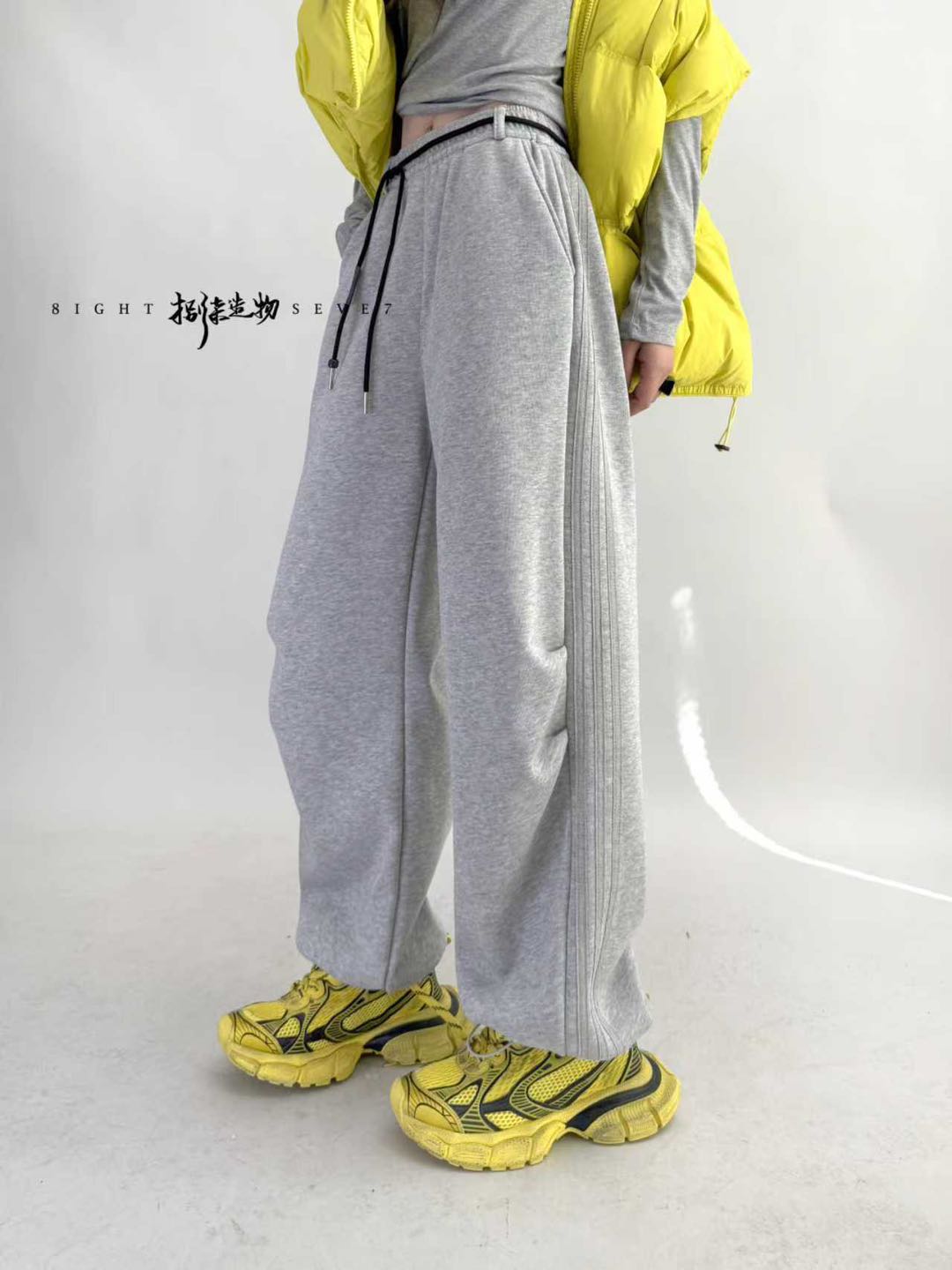 012【冬季新款】顺色拉条侧膝盖捏褶阔腿裤（BQ1203）