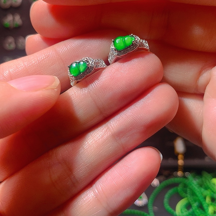 翡翠戒指银S925镶嵌耳钉