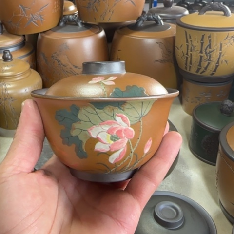 紫砂茶碗。。。。。。。。。。