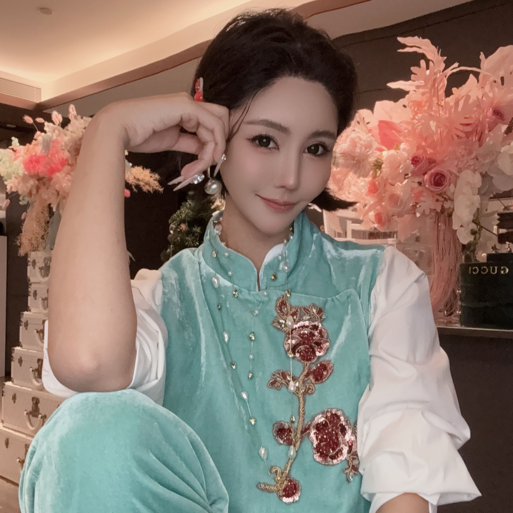 S300【春暖花开】蓝绿色胸前大红花中式马甲长裤套装TZ14347