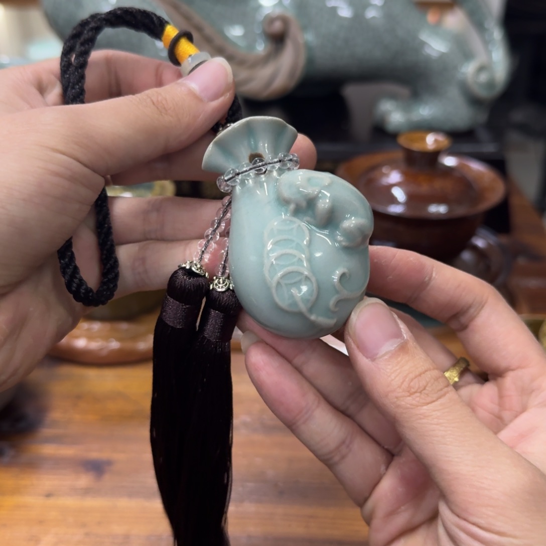 龙泉青瓷茶具微瑕9044