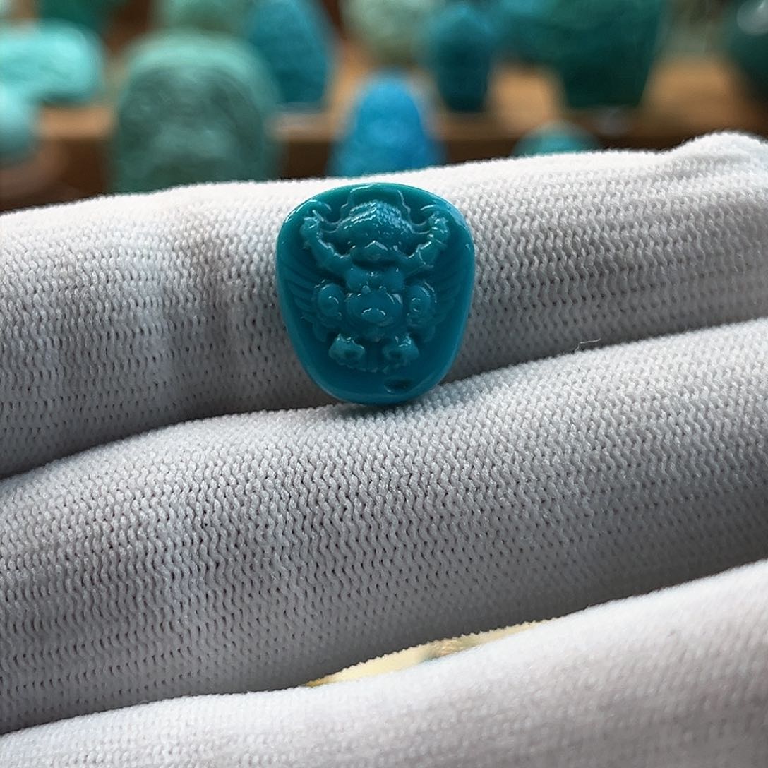 绿松石绿松石未镶嵌