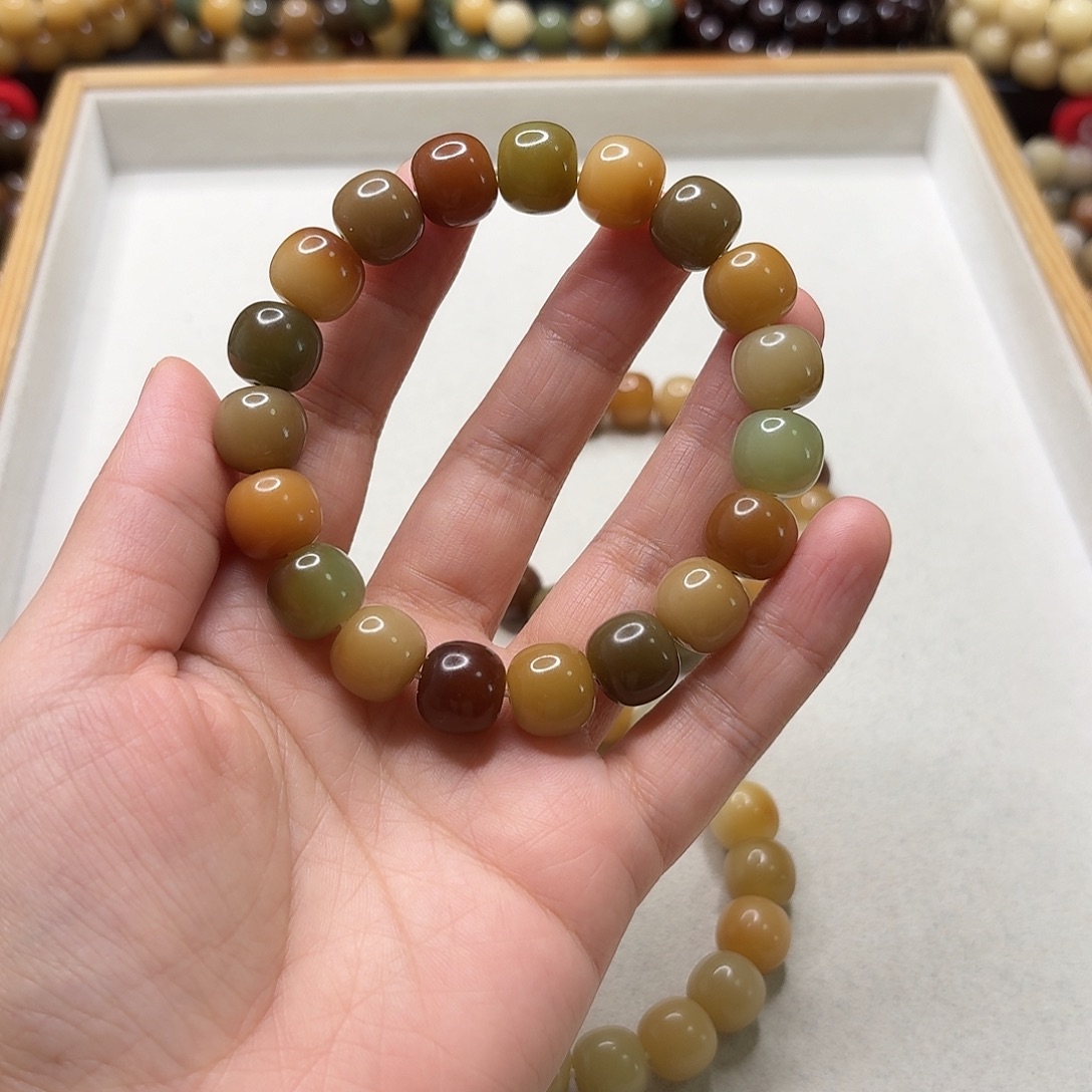 冬***雪菩提根/象牙果手串