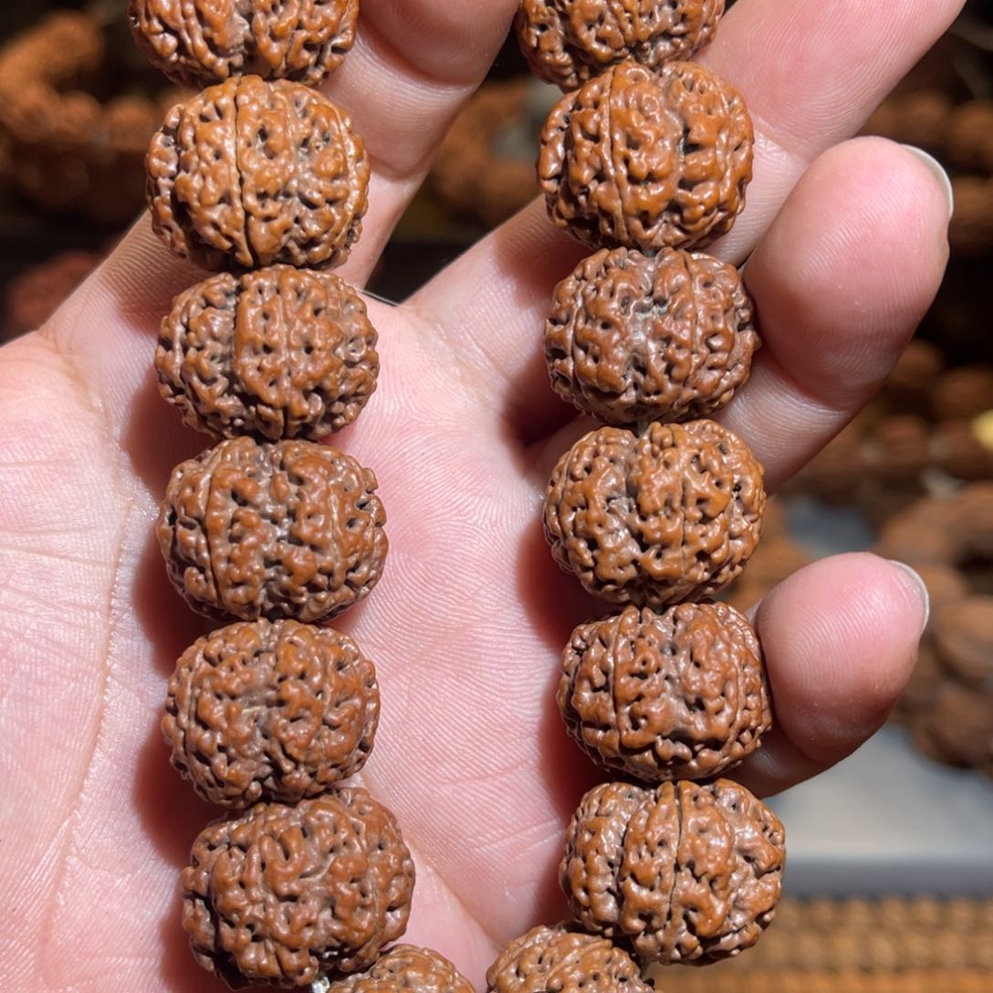 金刚菩提吊坠凯**帝梅花手持