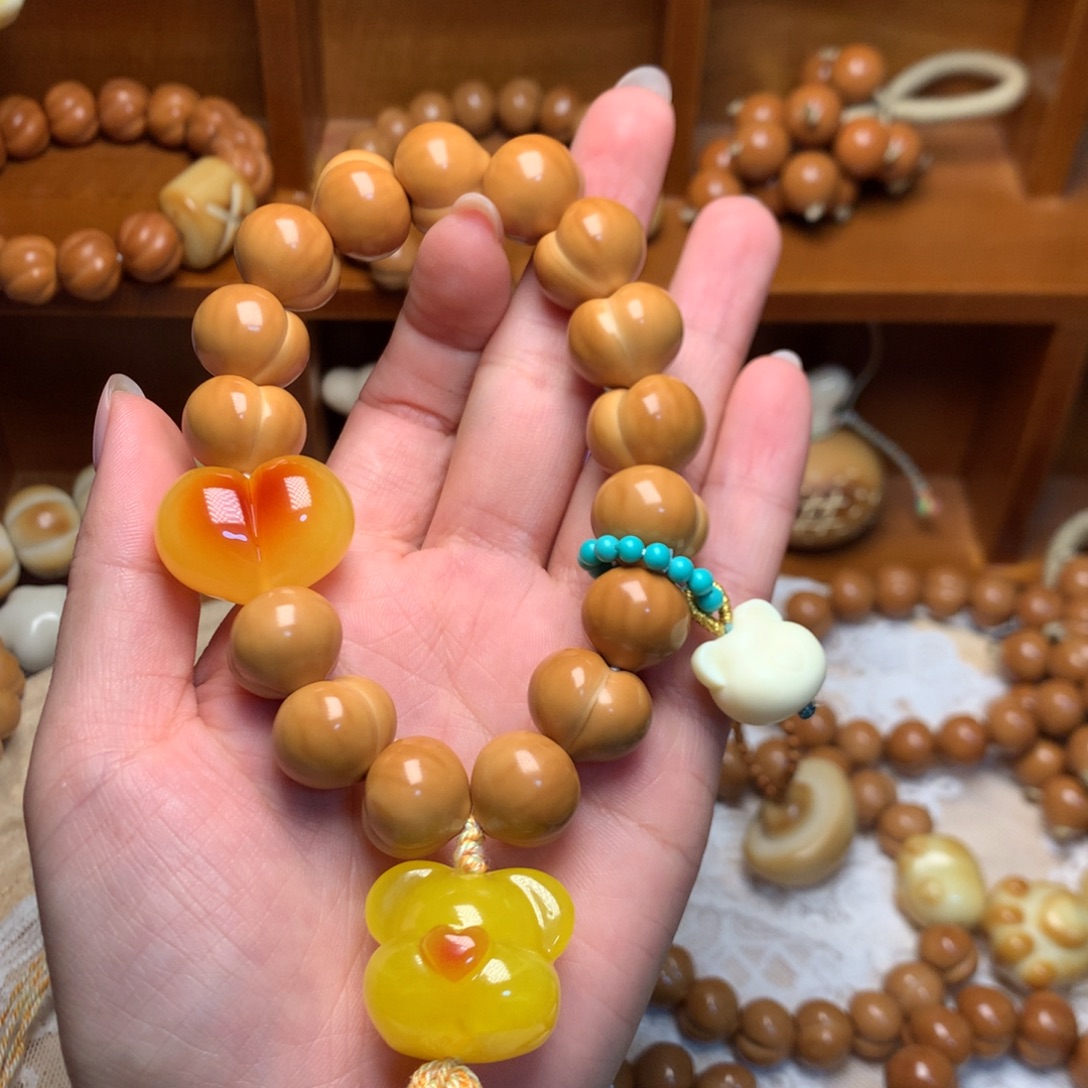 吊坠猴头核桃高定屁桃16➕定制