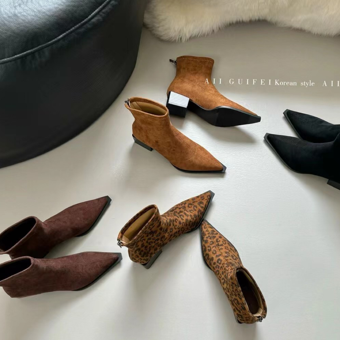 6915-5法式时尚秋冬时装靴磨砂冬防水尖头弹力短靴粗跟平跟