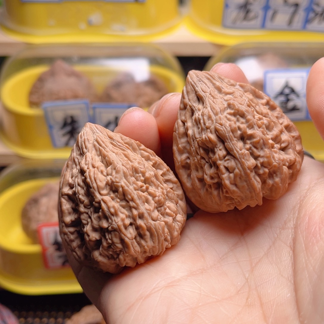 文玩核桃把件塔尖