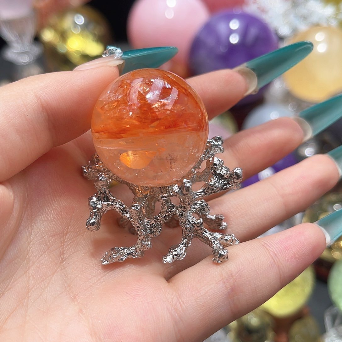 尹***歌珠宝半成品未镶嵌水晶微瑕3.1