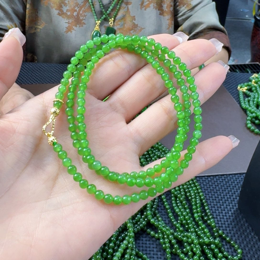 和田玉（碧玉）未镶嵌颈饰卡4