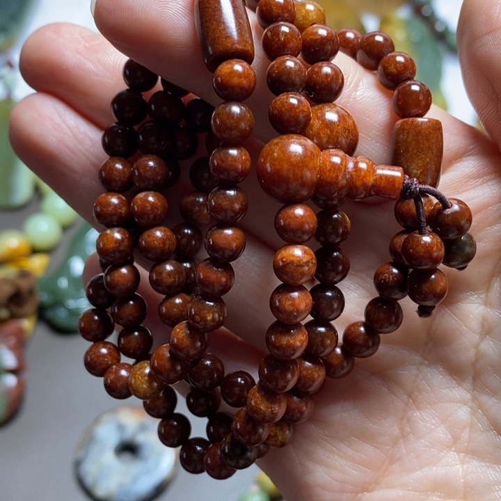 岫岩河磨玉（透闪石质玉）手链未镶嵌霞****子