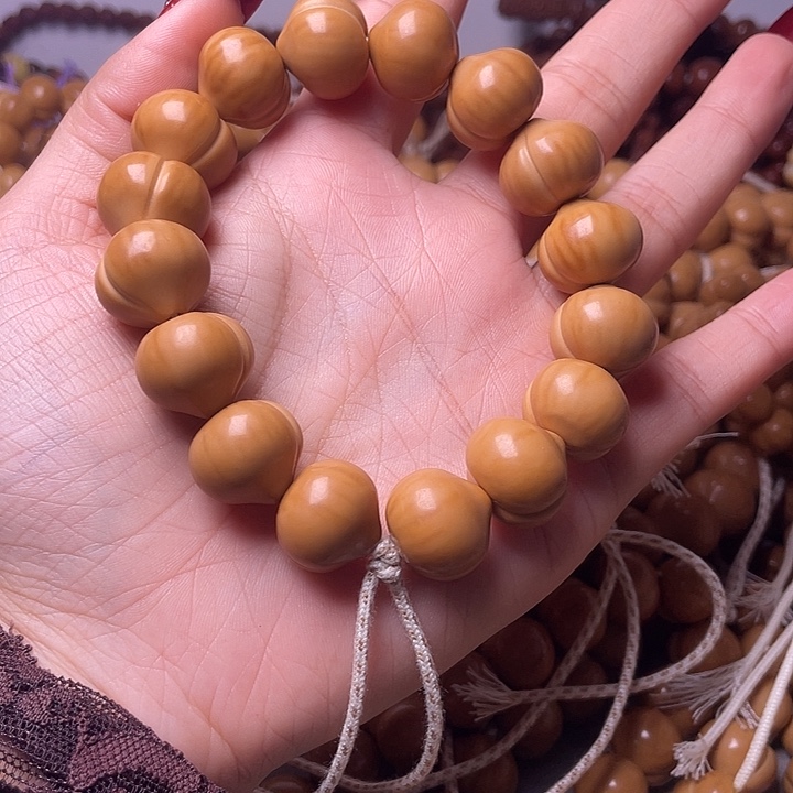 .***吃猴头核桃手串17尺寸镜面柯基屁桃手持全品无暇