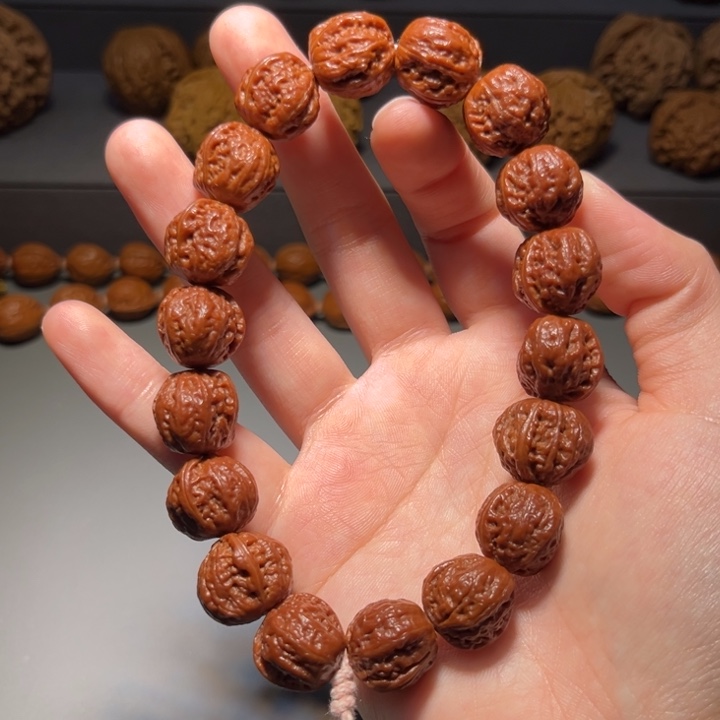 把件文玩核桃元宝手持737