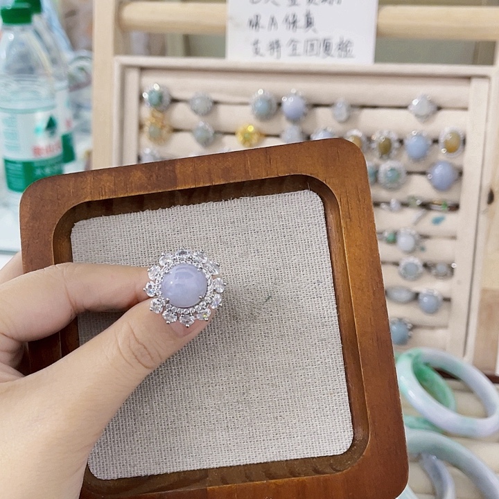 翡翠未镶嵌颈饰天然翡翠Ａ货
