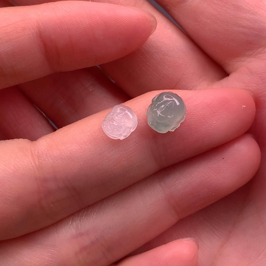 翡翠颈饰未镶嵌两个貔恘