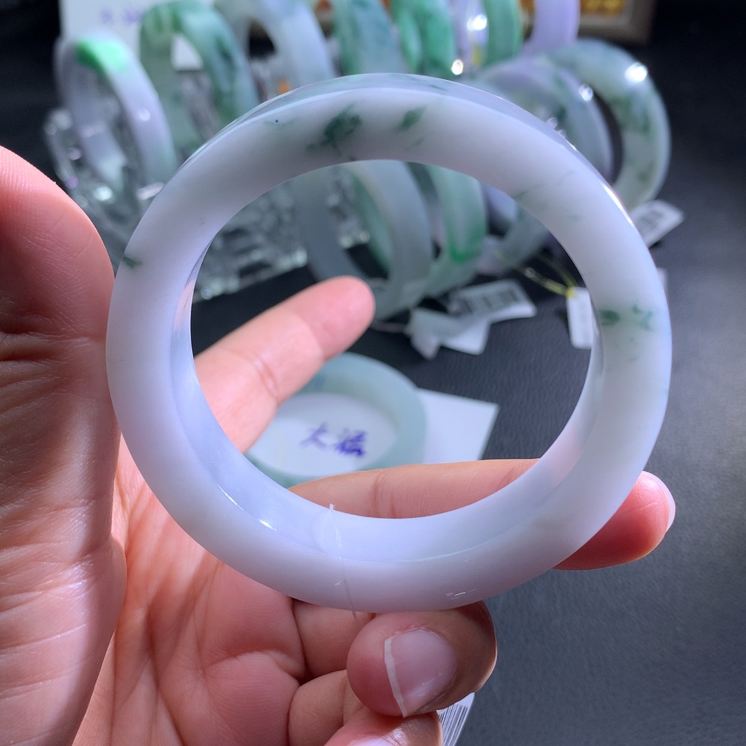 定制翡翠未镶嵌翡翠手镯