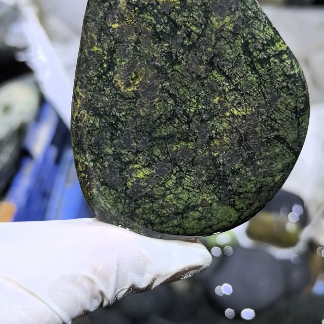 往***哥藏玉药王石原石一个