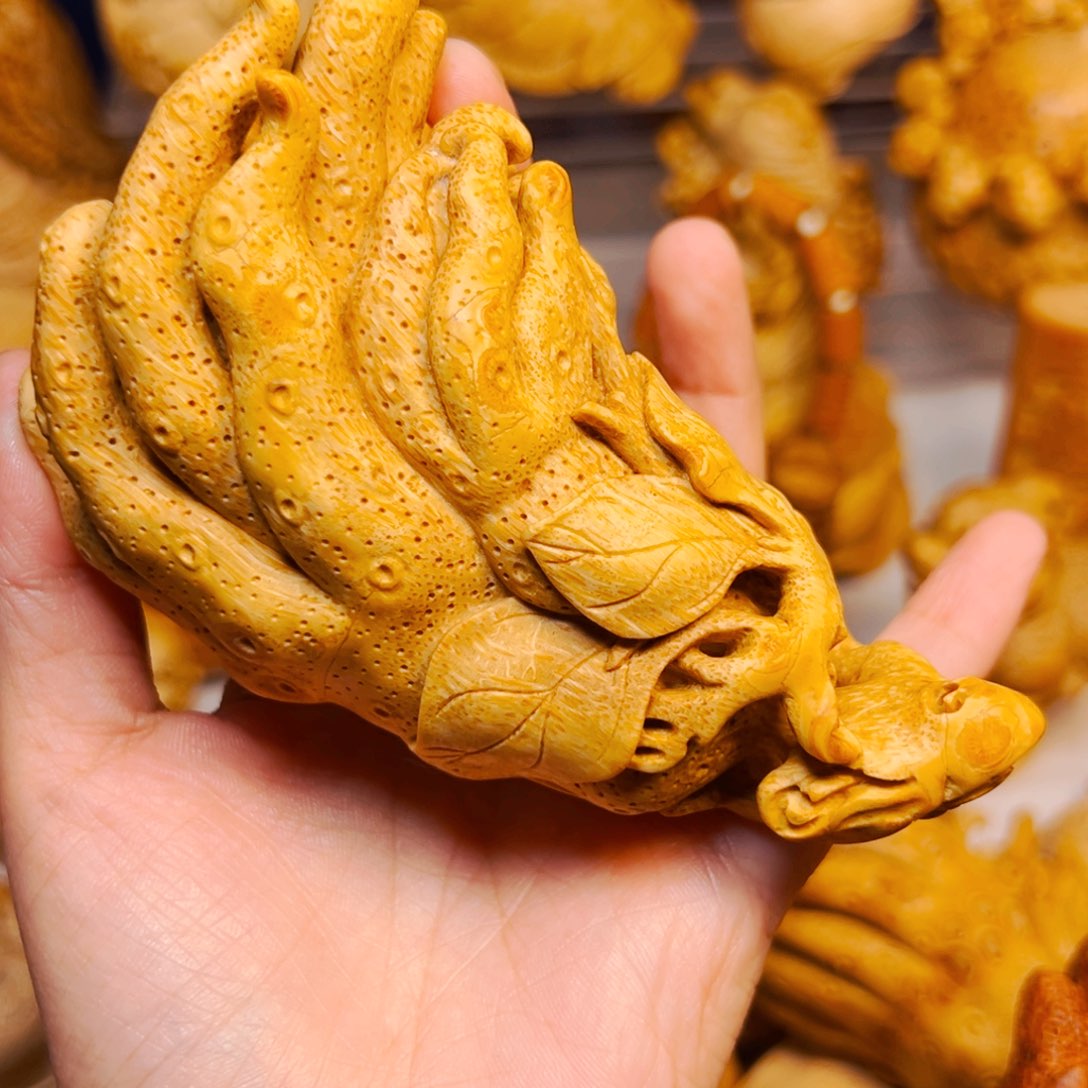 L***n竹根雕竹雕佛手。            