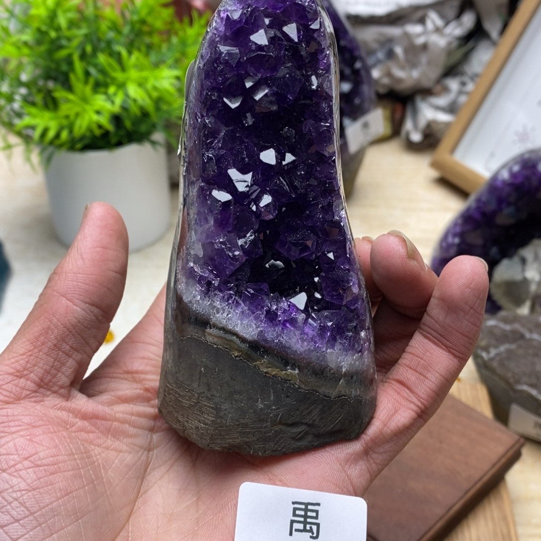 未镶嵌紫晶大型摆件（非配饰）