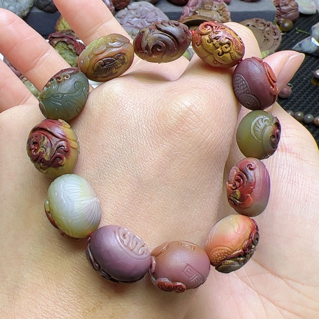 玉***翁玛瑙/玉髓未镶嵌手串手串