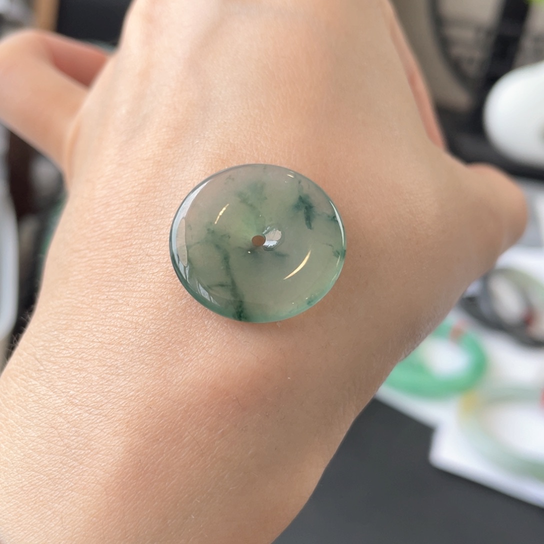 翡翠未镶嵌吊坠(不含链)平安扣