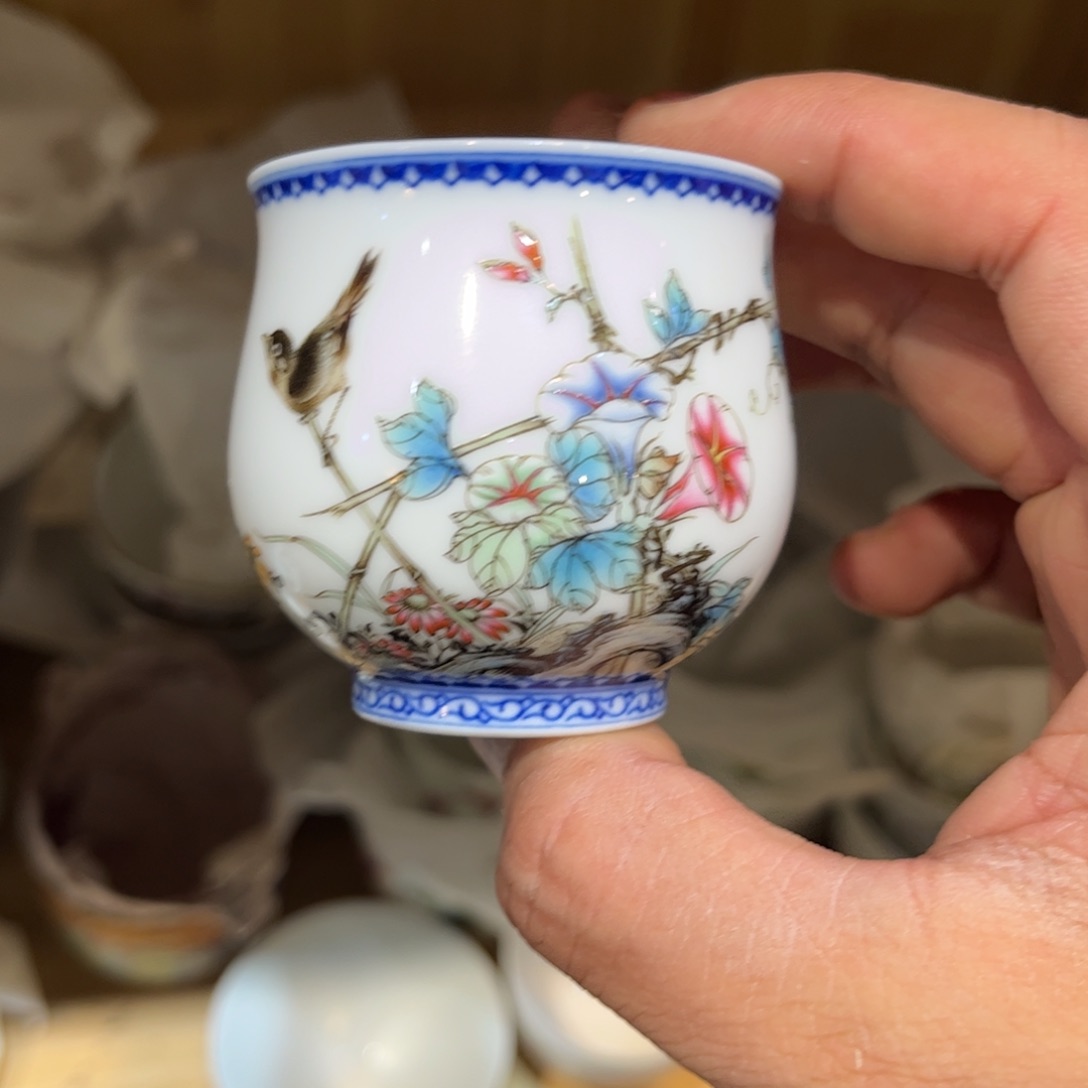 柴*粉彩花鸟主人杯一只