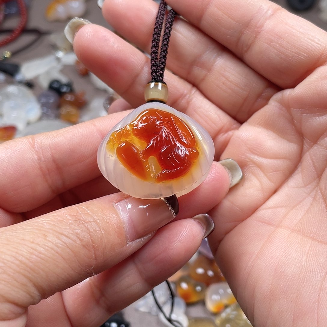 玛瑙/玉髓颈饰未镶嵌?****?