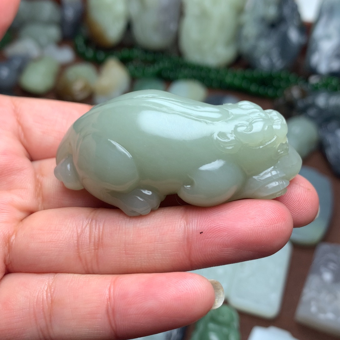 和田玉挂件未镶嵌