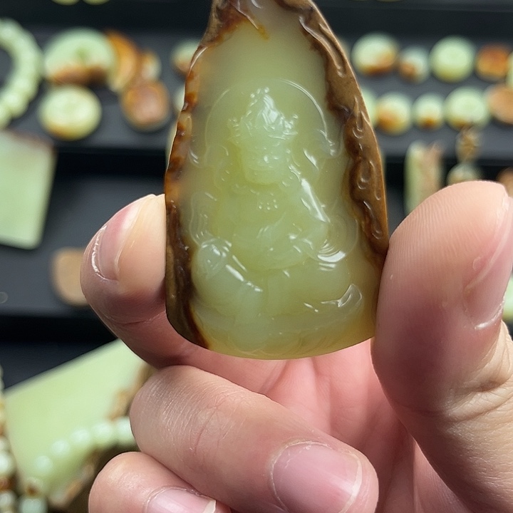 Z***Y蛇纹石玉未镶嵌吊坠(赠链)