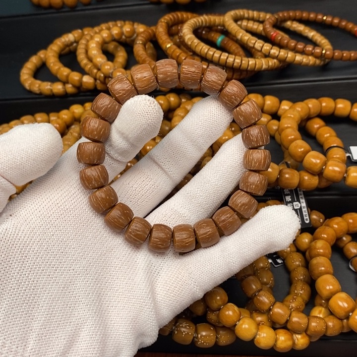 紫金鼠手串实心原皮直切尺寸11.7