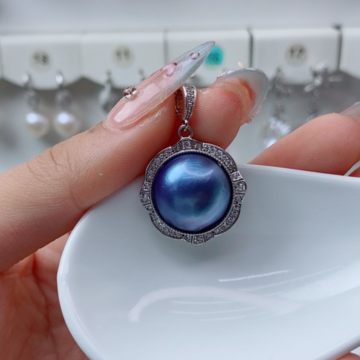 ****晓银S925镶嵌颈饰淡水珍珠